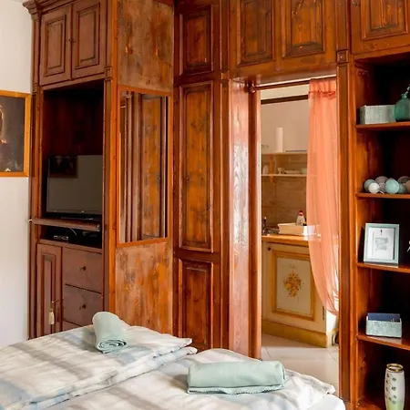 8 Small And Cozy